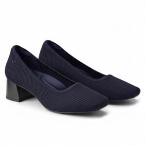 Vivaia  Navy “Melody” Square-Toe Chunky Heels Size 39.5 (US 8.5) Like New!